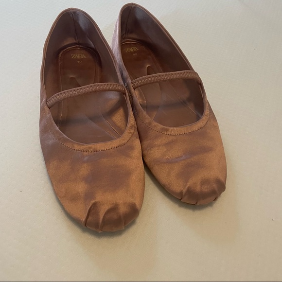 ZARA SATIN EFFECT BALLET FLATS
PINK WOMENS SIZE 9 - Picture 2 of 6